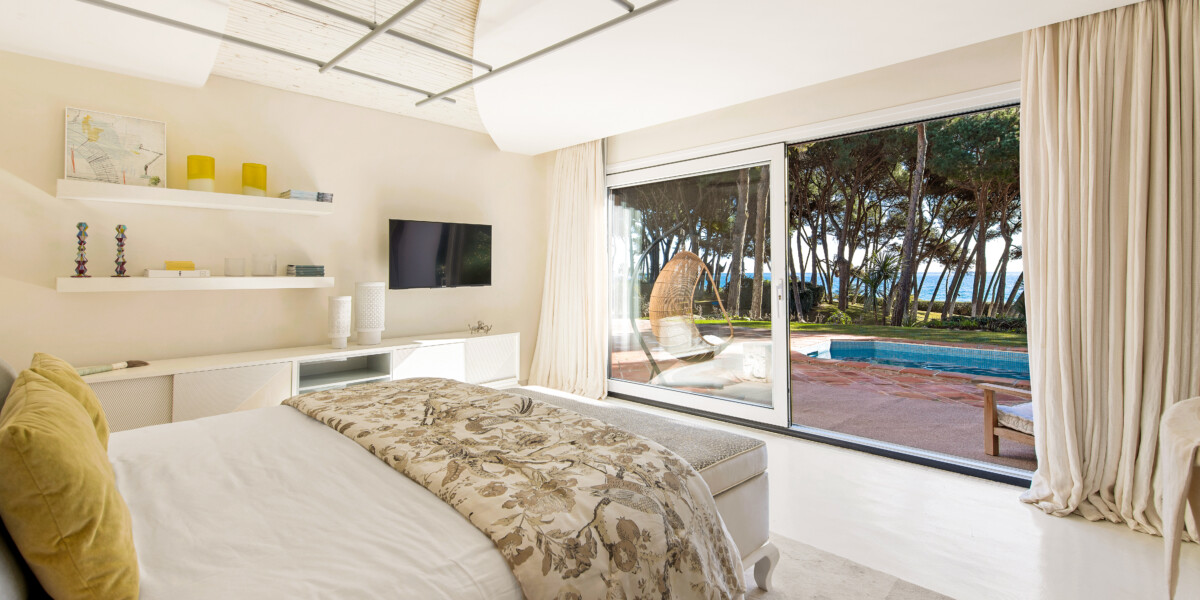 Pool House Room