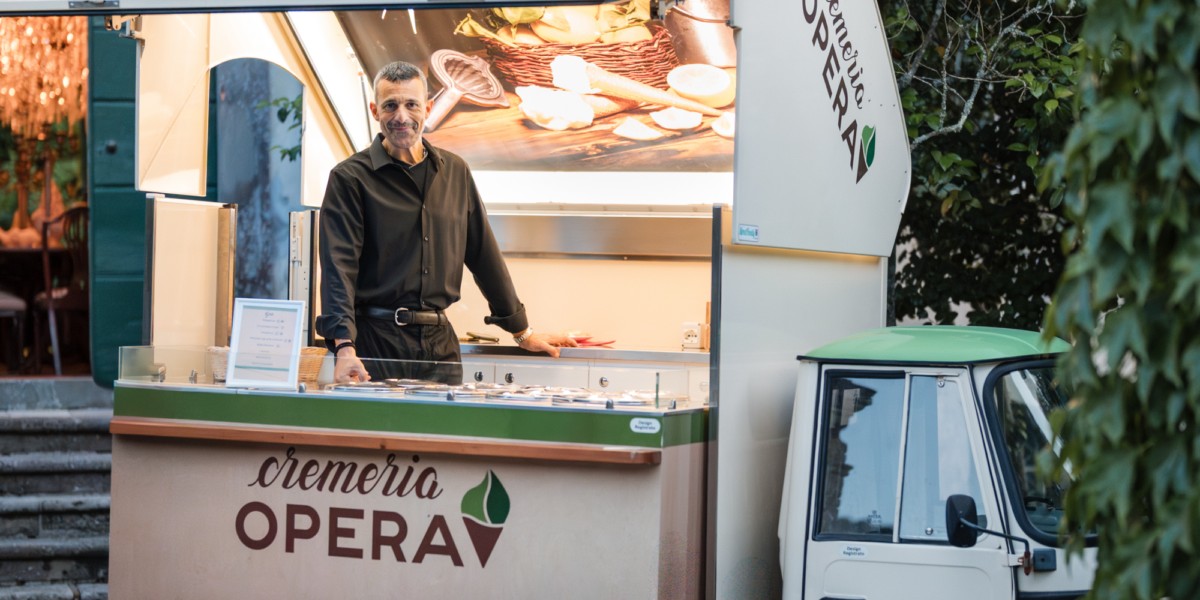 Aperitif and canapes