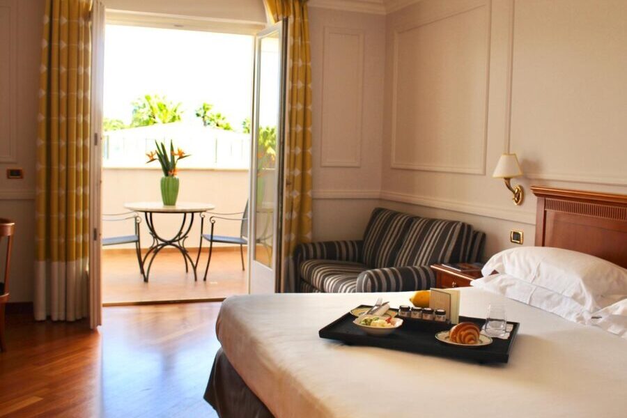 Classic Room w/ Balcony