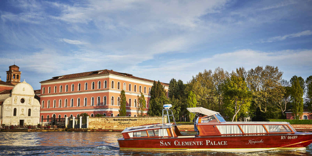 Private boat transfers