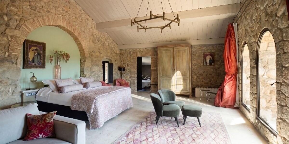 Pere Margarit Suite
